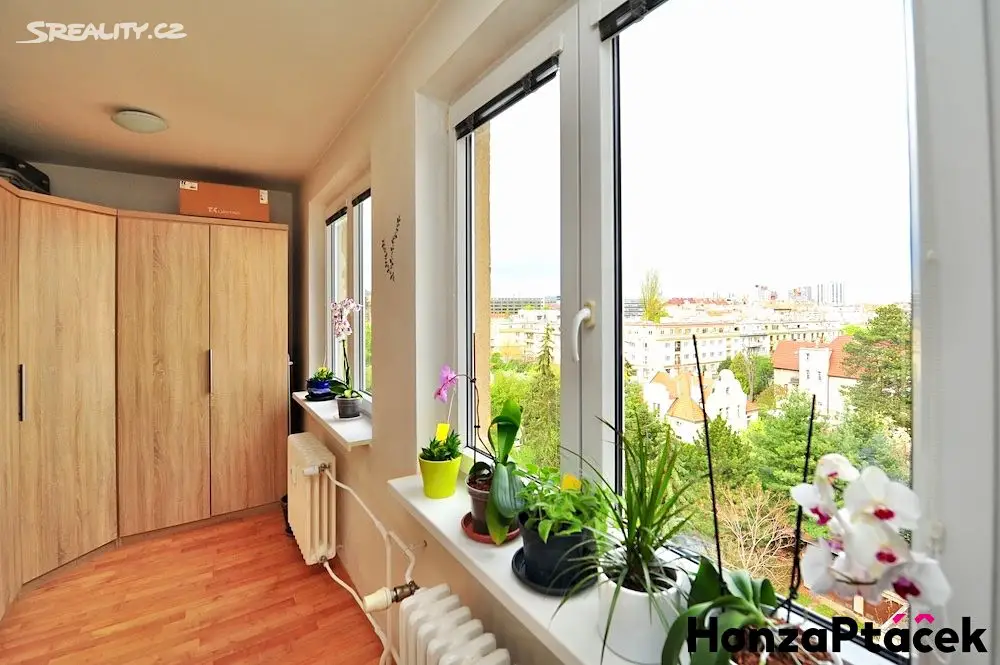 Prodej bytu 3+1 75 m², Nad olšinami, Praha 10 - Vinohrady
