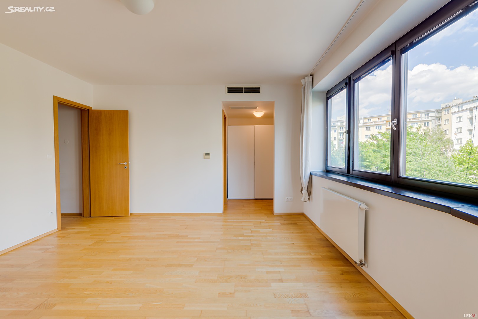 Prodej bytu 4+kk 141 m² (Mezonet), Pitterova, Praha 3 - Žižkov