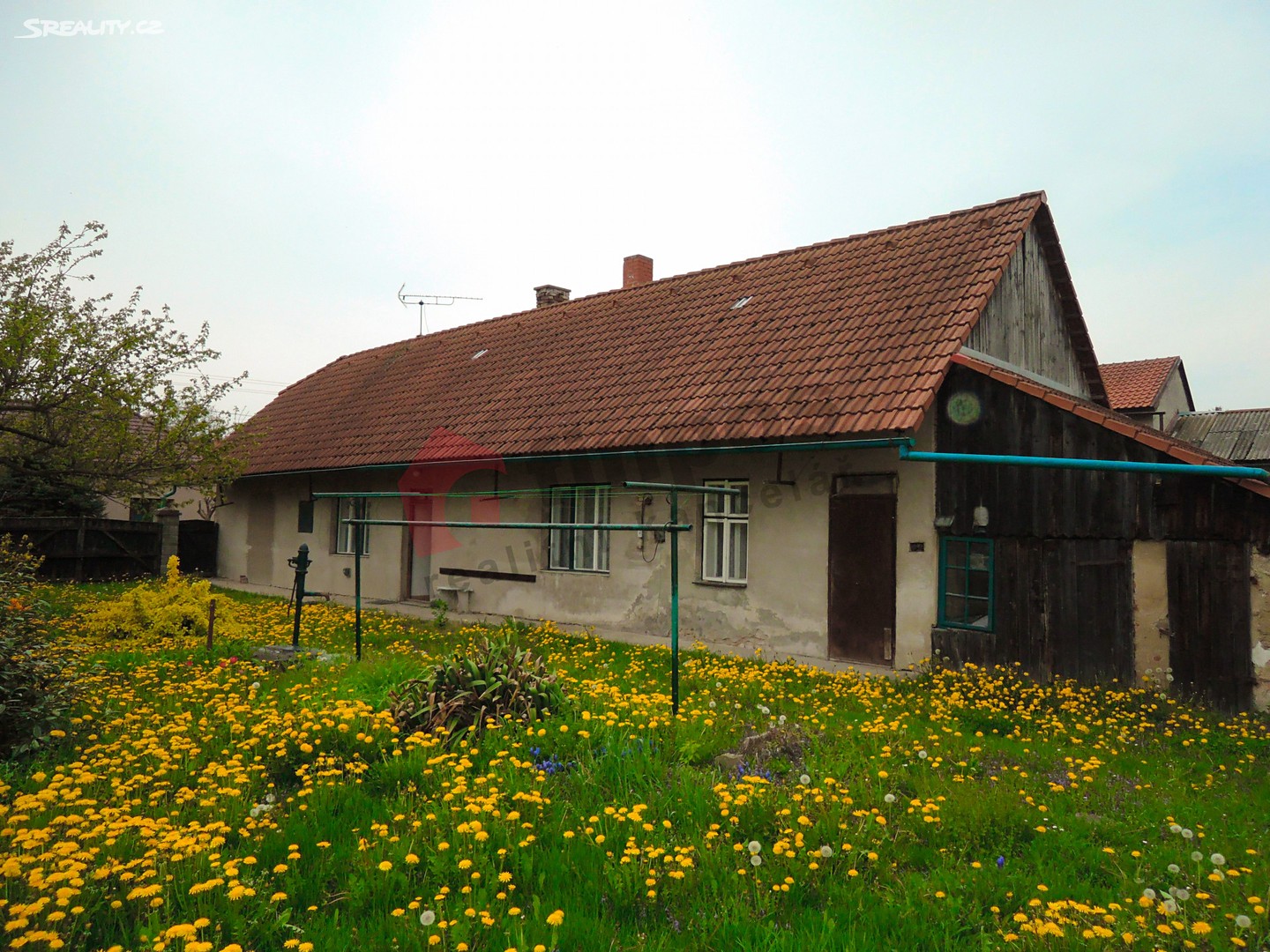 Prodej  rodinného domu 82 m², pozemek 988 m², Lovčice, okres Hradec Králové
