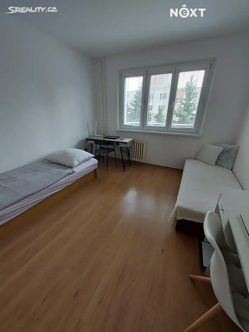 Pronájem bytu 1+1 32 m², Chelčického, Zlín - Malenovice