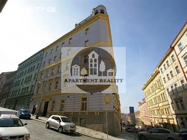 Pronájem bytu 1+kk 20 m², Cimburkova, Praha 3 - Žižkov