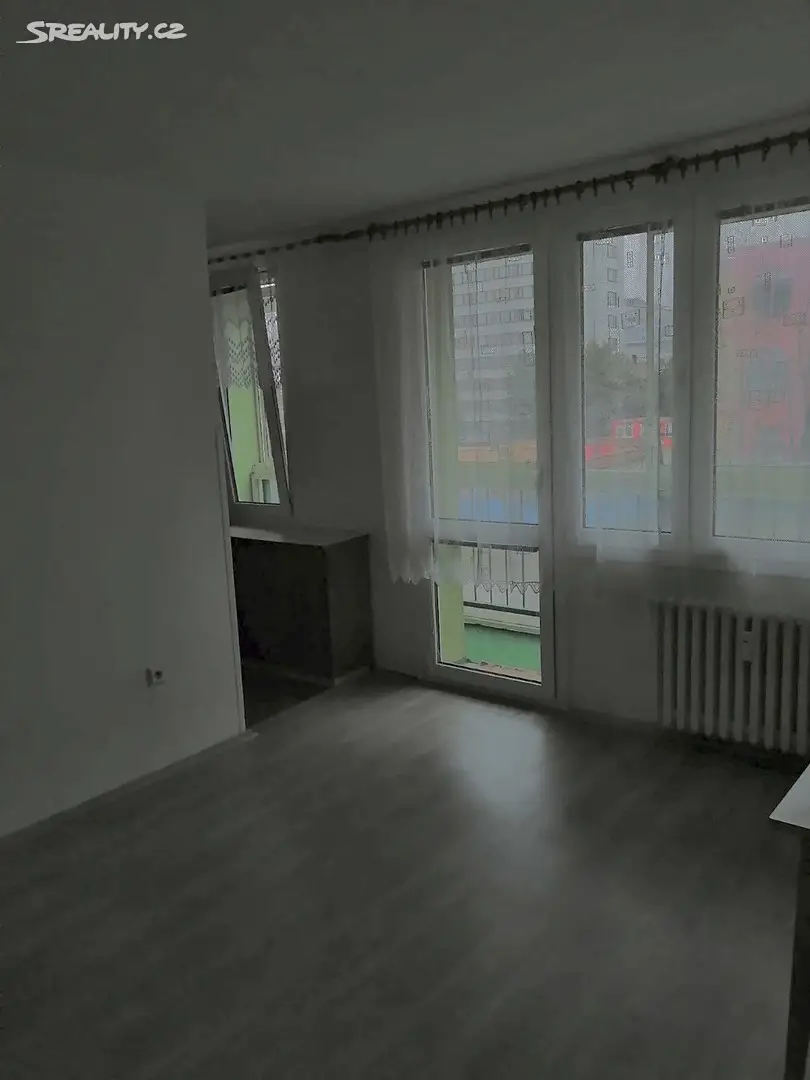 Pronájem bytu 2+kk 60 m², K Polabinám, Pardubice - Zelené Předměstí