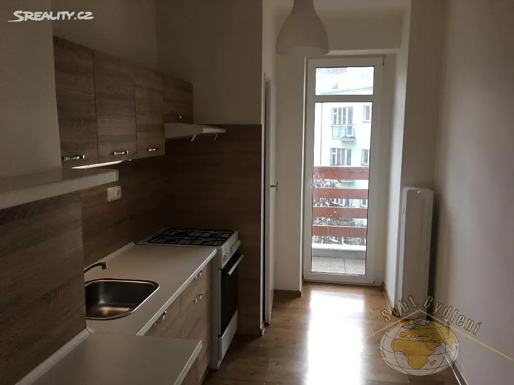 Pronájem bytu 3+1 72 m², Bajkalská, Praha 10 - Vršovice