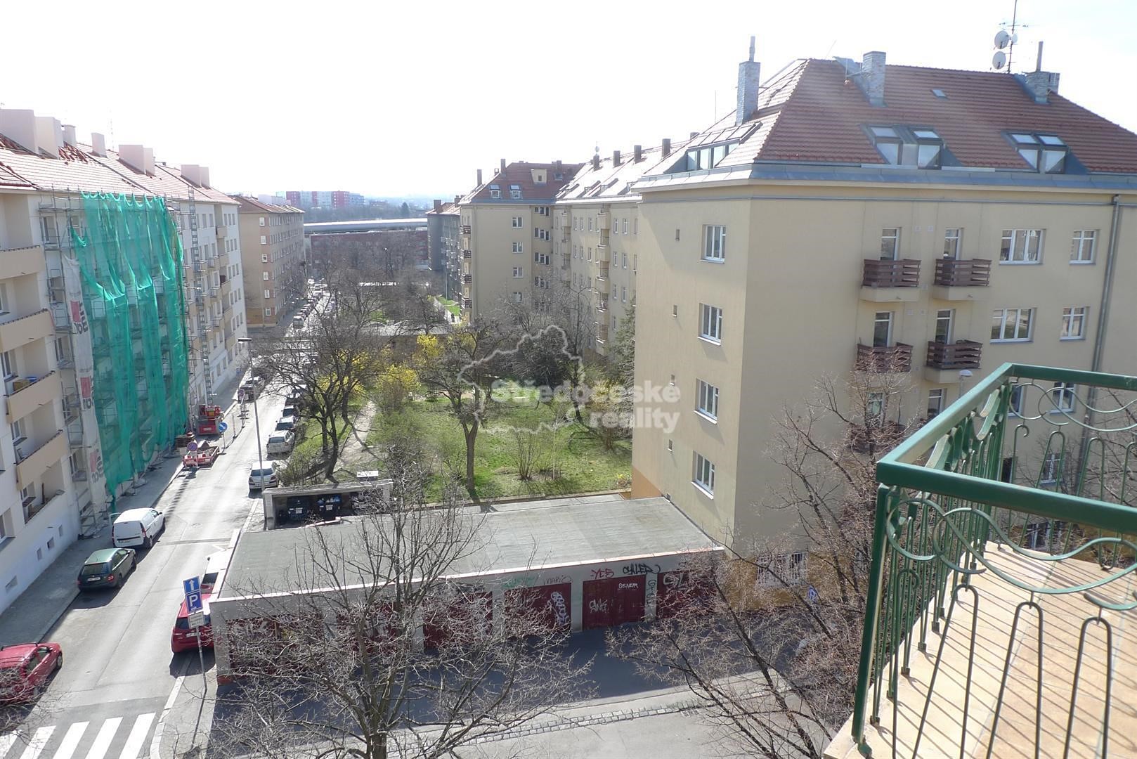 Pronájem bytu 3+1 84 m², Bělocerkevská, Praha 10 - Vršovice