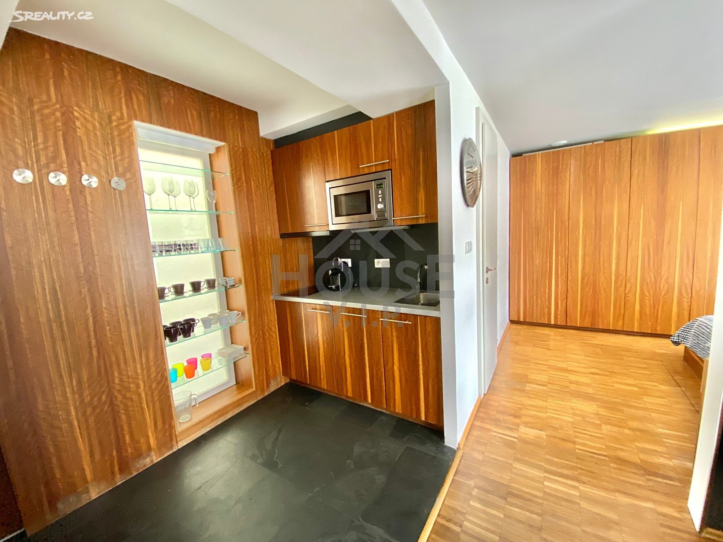 Prodej bytu 2+kk 44 m² (Podkrovní), Praha 1 - Staré Město