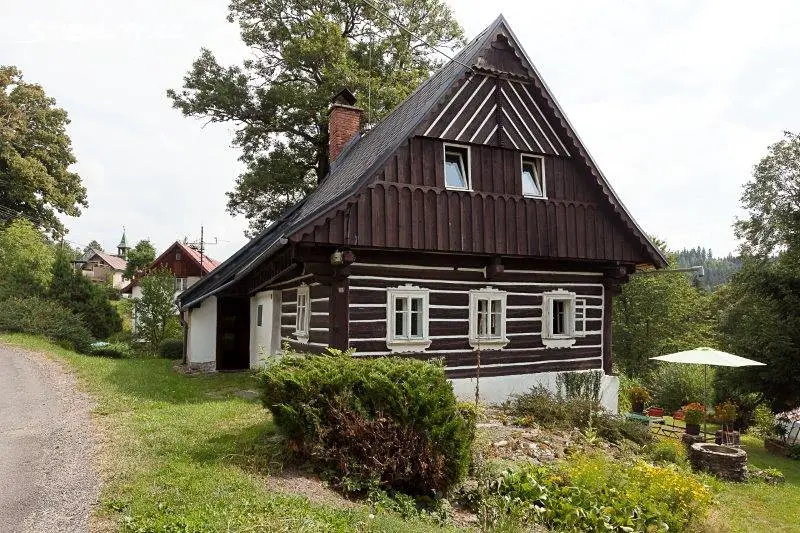 Prodej  chalupy 200 m², pozemek 1 742 m², Zlatá Olešnice - Lhotka, okres Jablonec nad Nisou