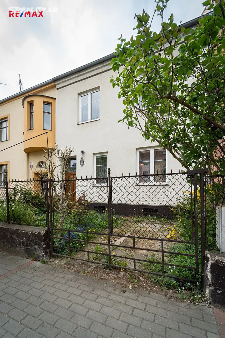 Prodej  rodinného domu 260 m², pozemek 266 m², Veleckého, Brno - Židenice