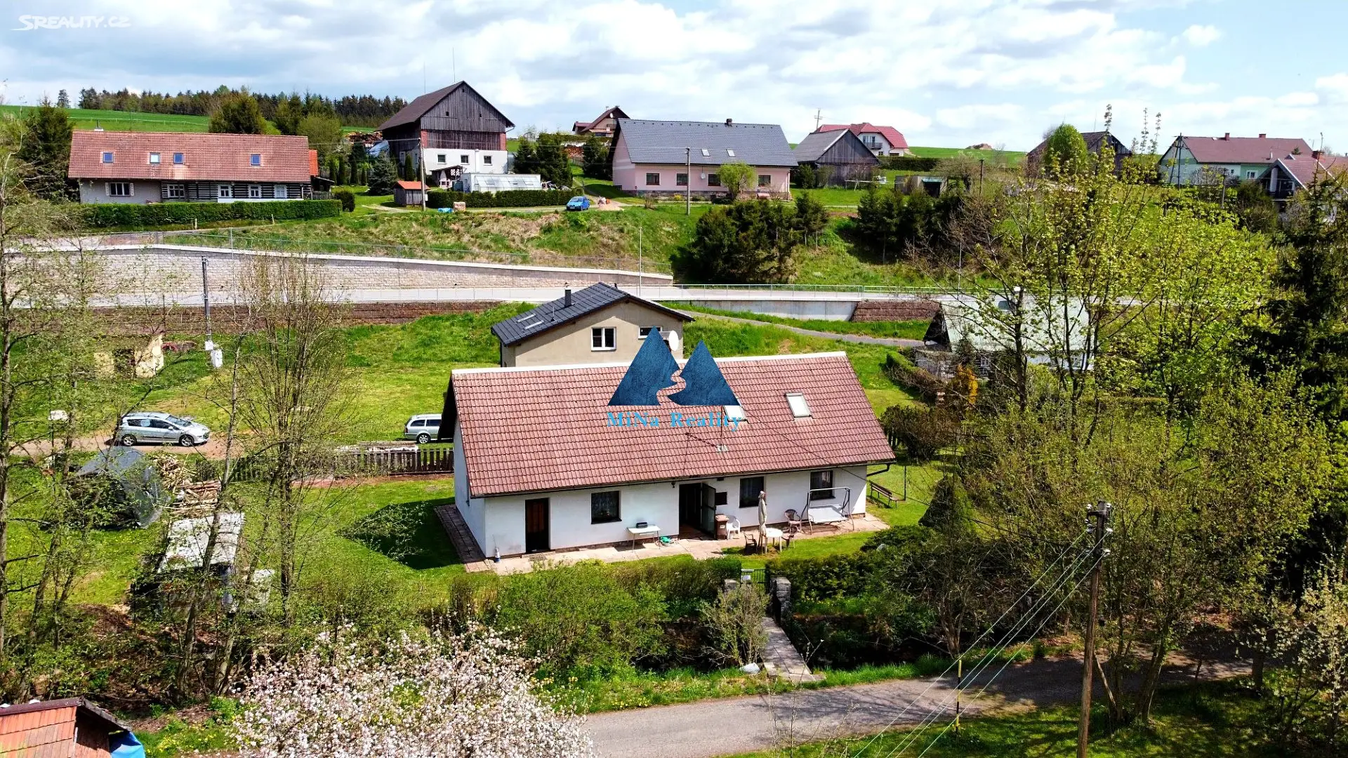 Prodej  rodinného domu 203 m², pozemek 655 m², Nová Ves nad Popelkou, okres Semily