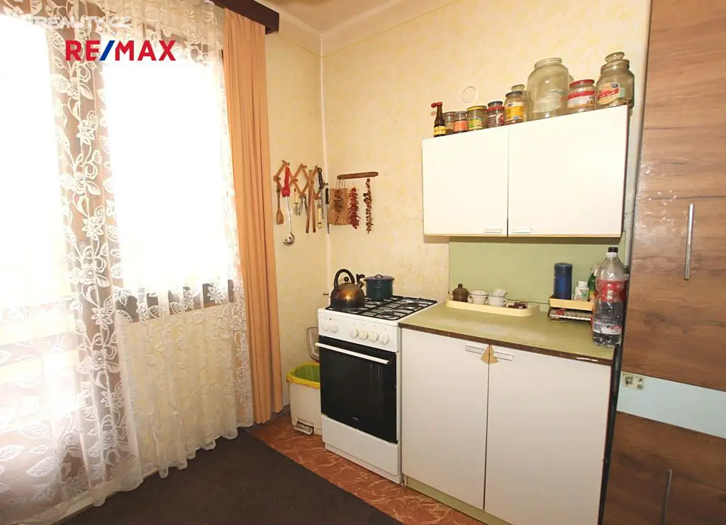 Prodej  rodinného domu 160 m², pozemek 701 m², Smečenská, Slaný
