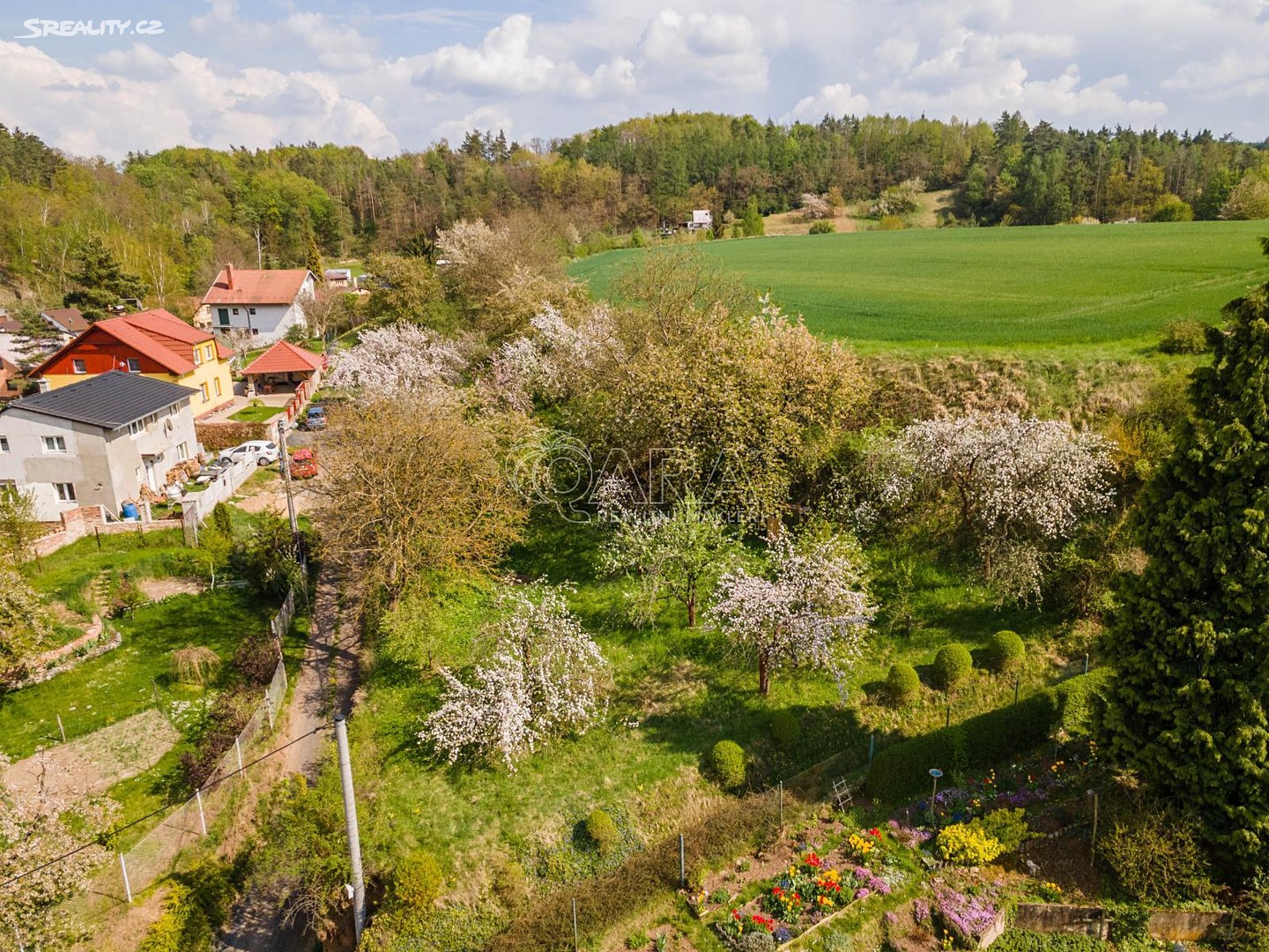 Prodej  stavebního pozemku 899 m², Kralupy nad Vltavou - Zeměchy, okres Mělník