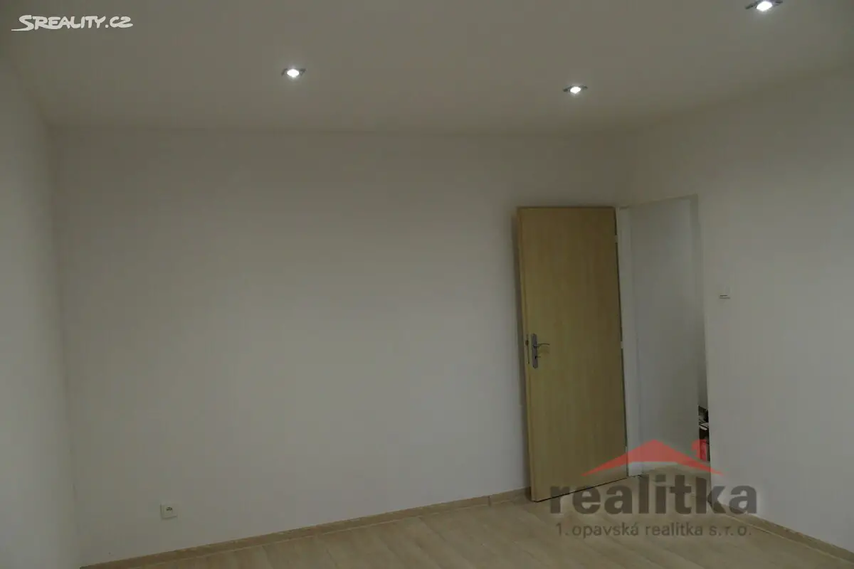 Pronájem bytu 1+1 37 m², Sadová, Opava - Předměstí