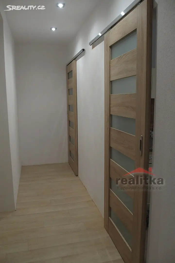 Pronájem bytu 1+1 37 m², Sadová, Opava - Předměstí