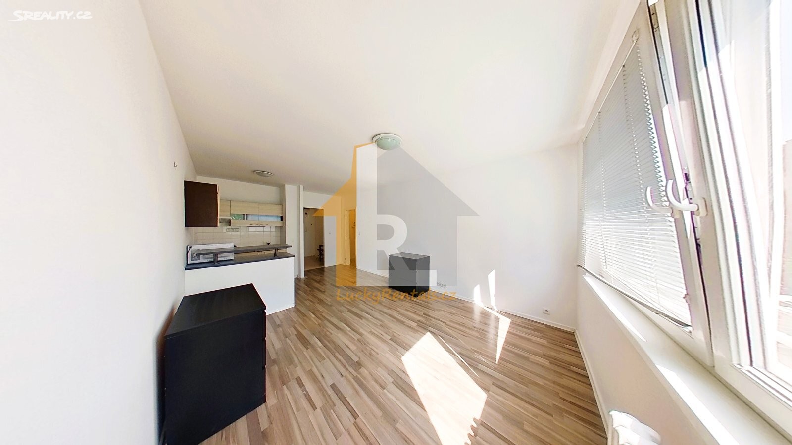 Pronájem bytu 1+kk 29 m², Rochovská, Praha 9 - Hloubětín