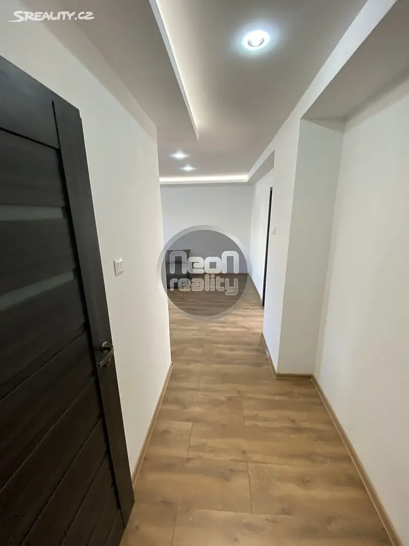 Pronájem bytu 2+1 58 m², Hlavní třída, Ostrava - Poruba