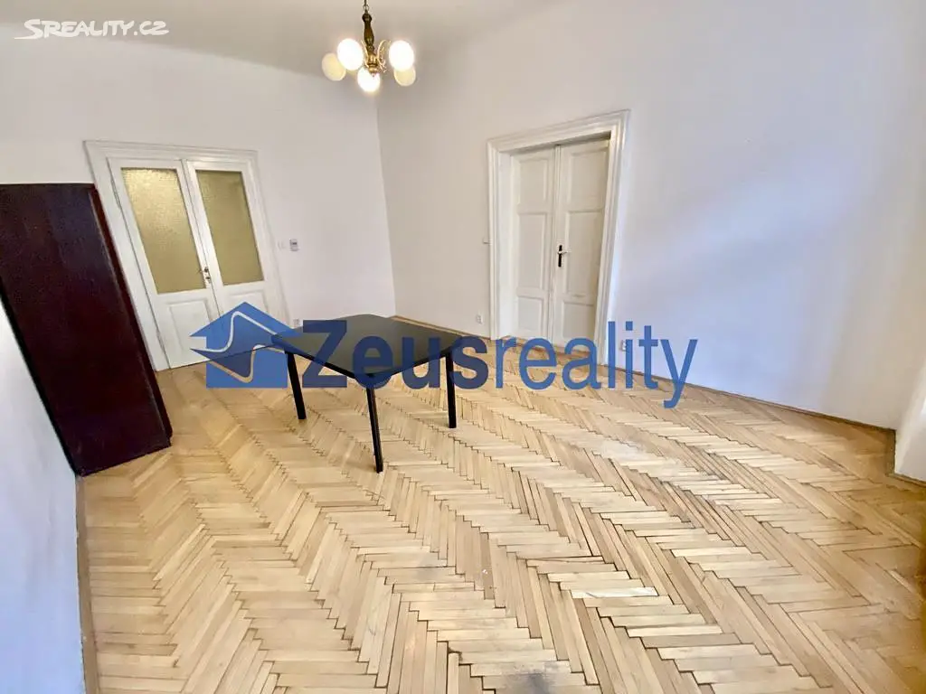 Pronájem bytu 2+1 80 m², Lípová, Praha 2 - Nové Město
