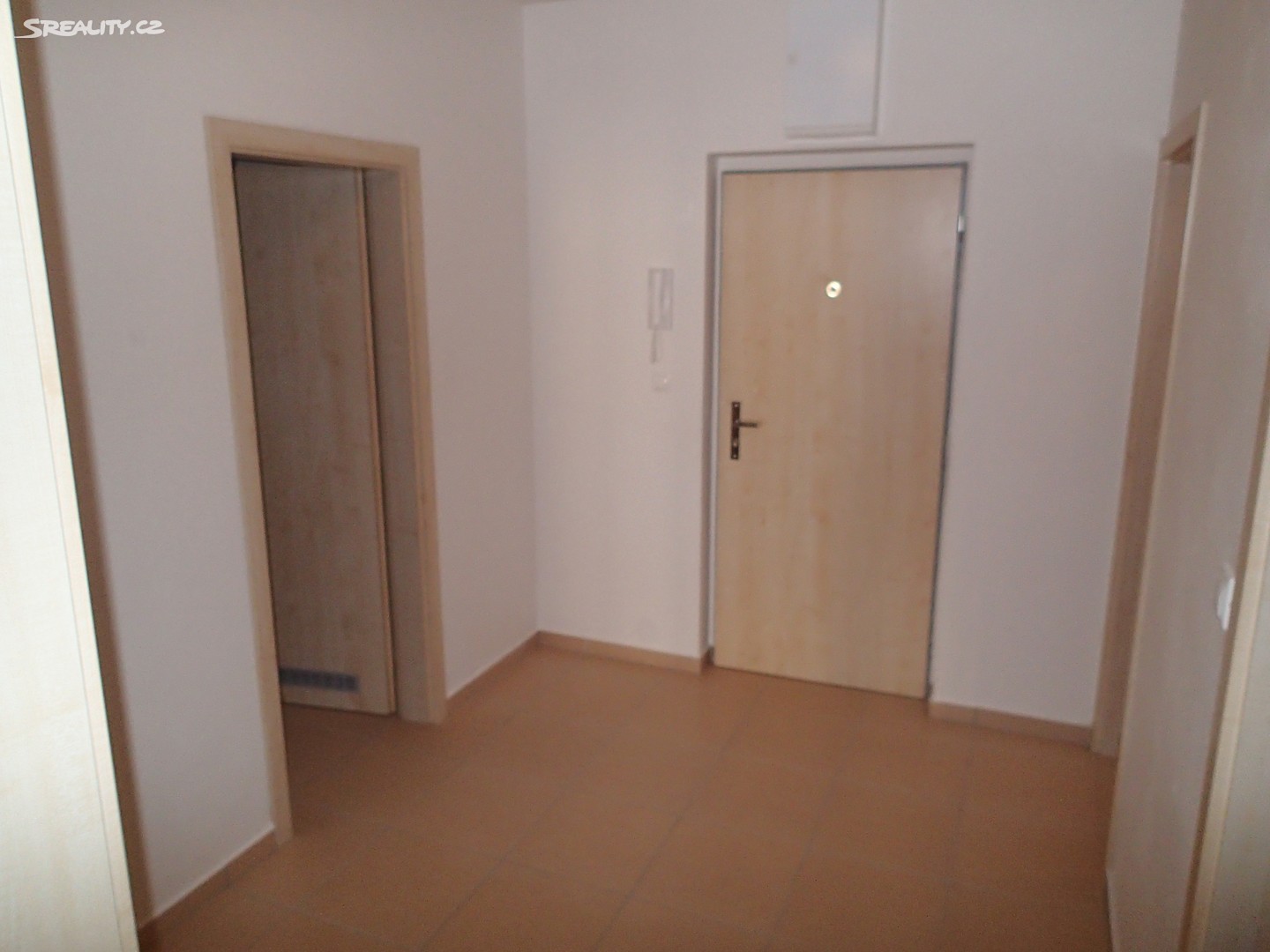 Pronájem bytu 2+kk 56 m², Říčanská, Brno - Žebětín