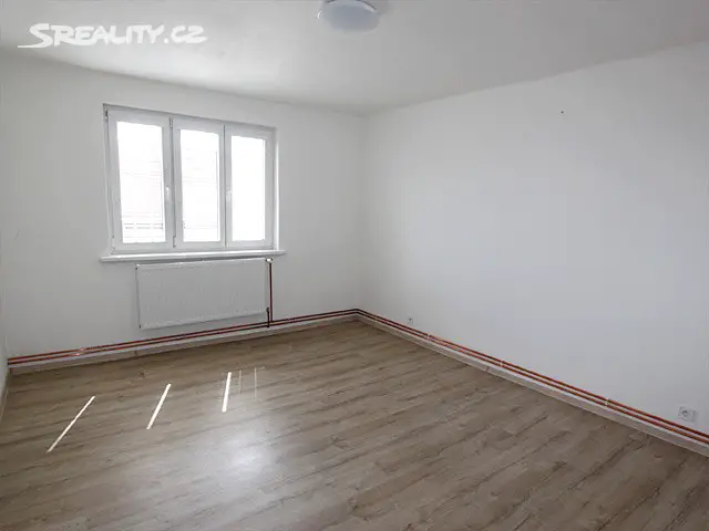 Pronájem bytu 2+1 61 m², Sv. Čecha, Jičín - Valdické Předměstí