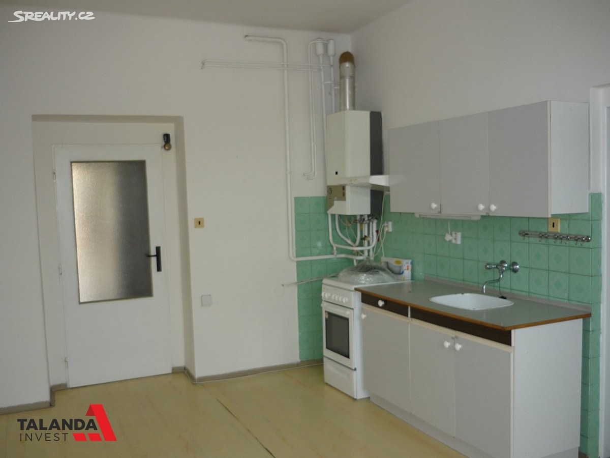 Pronájem bytu 2+1 52 m², Železničního pluku, Pardubice - Zelené Předměstí