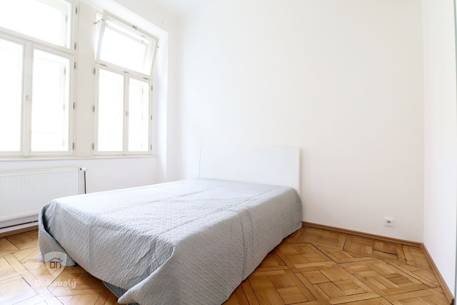 Pronájem bytu 2+1 62 m², Na hrádku, Praha 2 - Nové Město