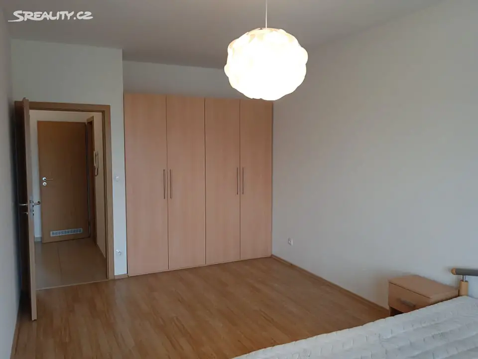 Pronájem bytu 2+kk 57 m² (Loft), Práčská, Praha 10 - Záběhlice