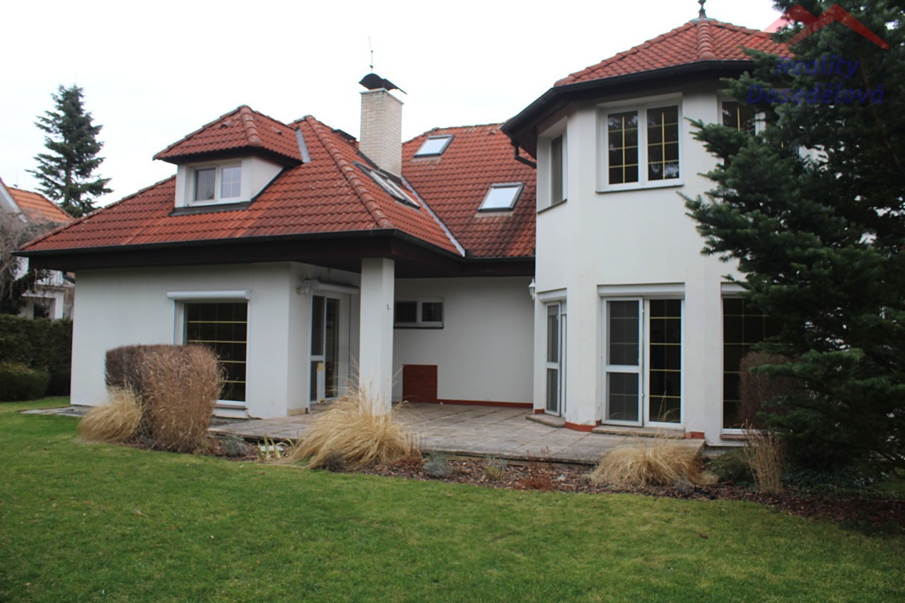 Prodej  rodinného domu 350 m², pozemek 733 m², Ke Spálence, Praha 4 - Točná