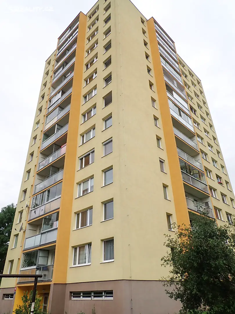 Pronájem bytu 1+kk 33 m², Trousilova, Praha 8 - Kobylisy