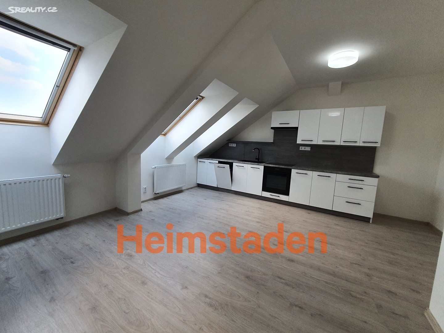 Pronájem bytu 2+kk 53 m², Porubská, Ostrava - Poruba