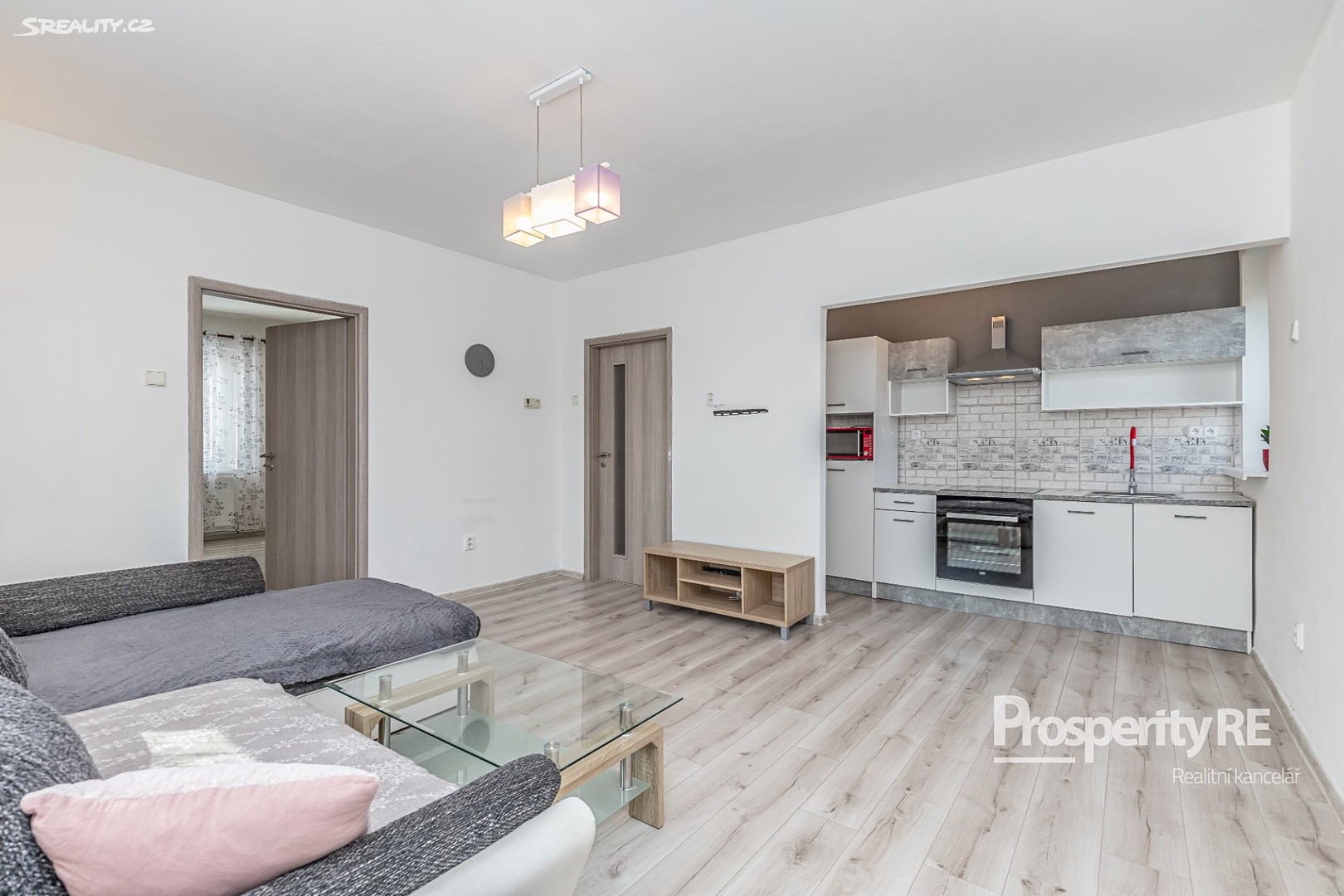 Pronájem bytu 3+kk 75 m², Zvoleněves, okres Kladno