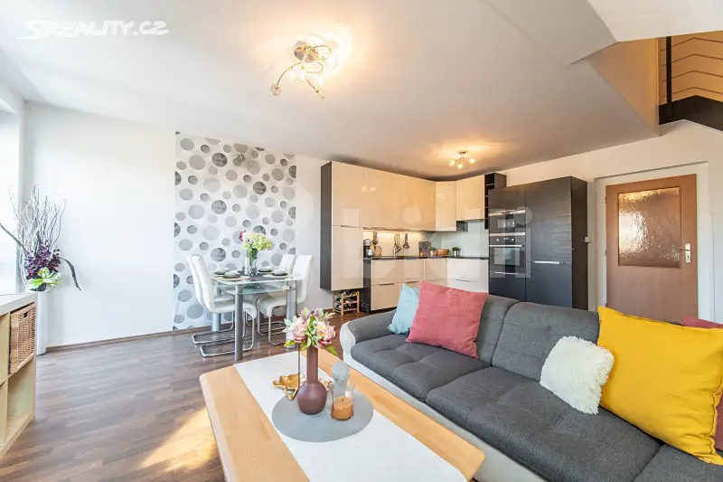 Prodej bytu 3+kk 90 m², Jinočany, okres Praha-západ