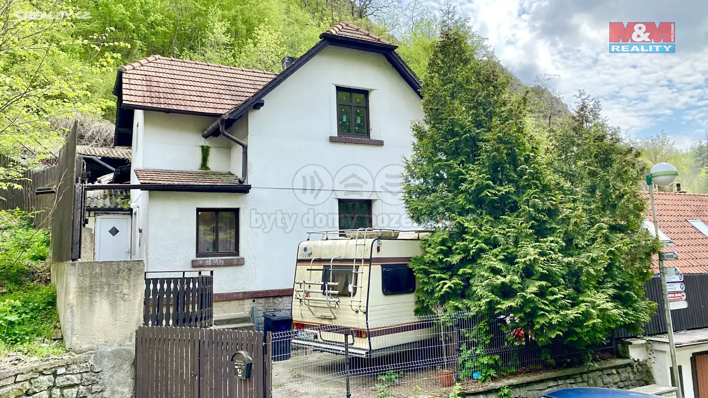 Prodej  rodinného domu 150 m², pozemek 301 m², Karlštejn, okres Beroun