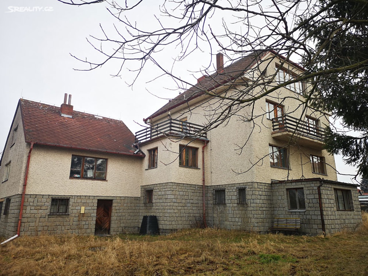 Prodej  vily 360 m², pozemek 1 211 m², Nečín, okres Příbram