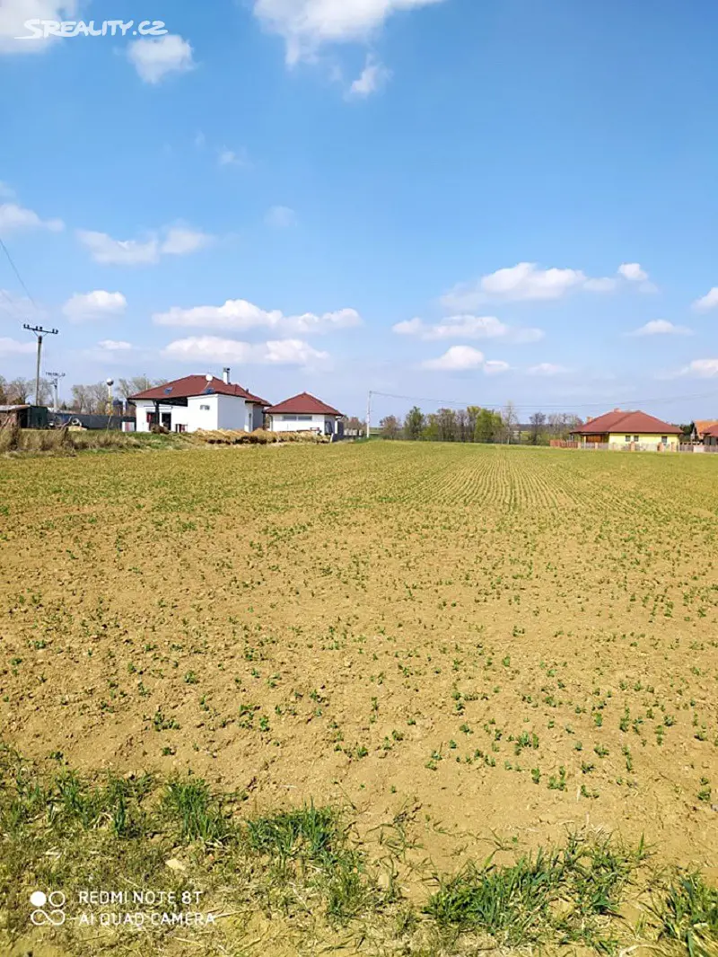 Prodej  stavebního pozemku 1 200 m², Mikulovice, okres Znojmo