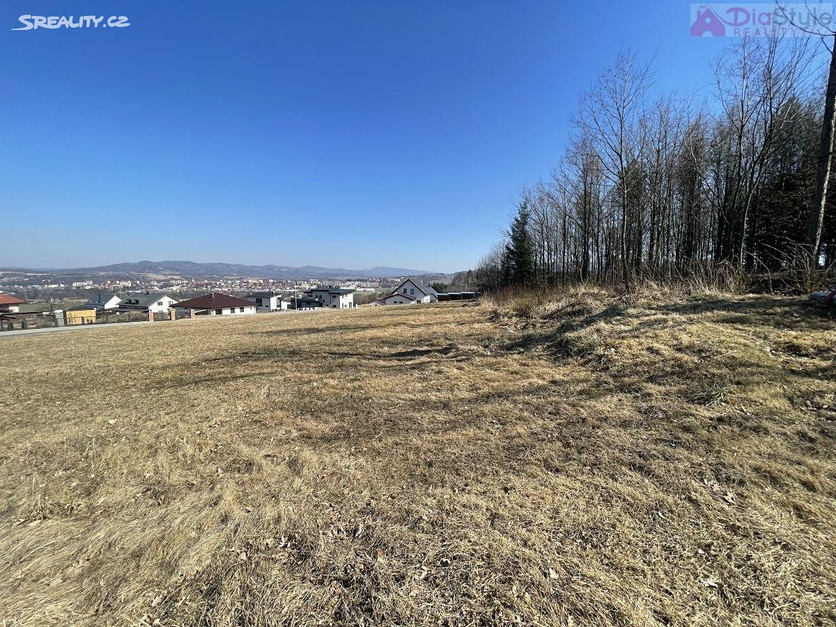 Prodej  stavebního pozemku 2 000 m², Valašské Meziříčí, okres Vsetín