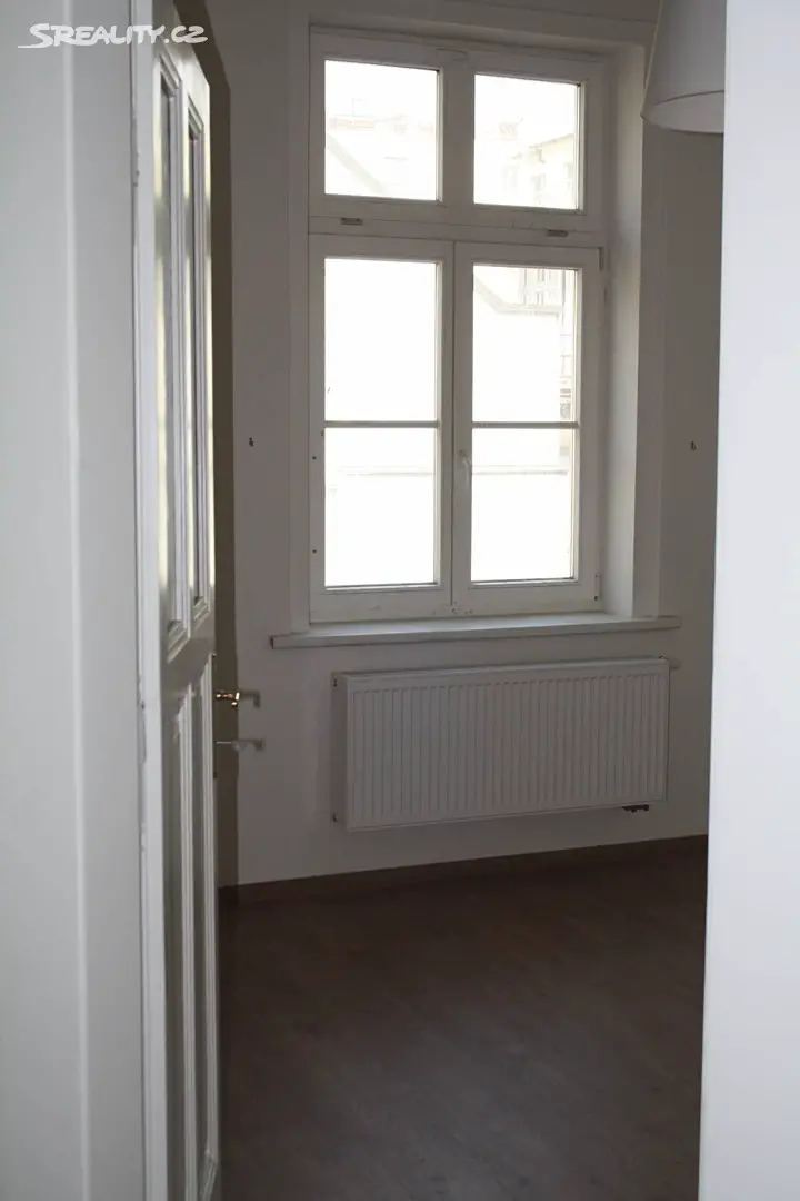 Pronájem bytu 1+1 30 m², Františkánská, Plzeň - Vnitřní Město