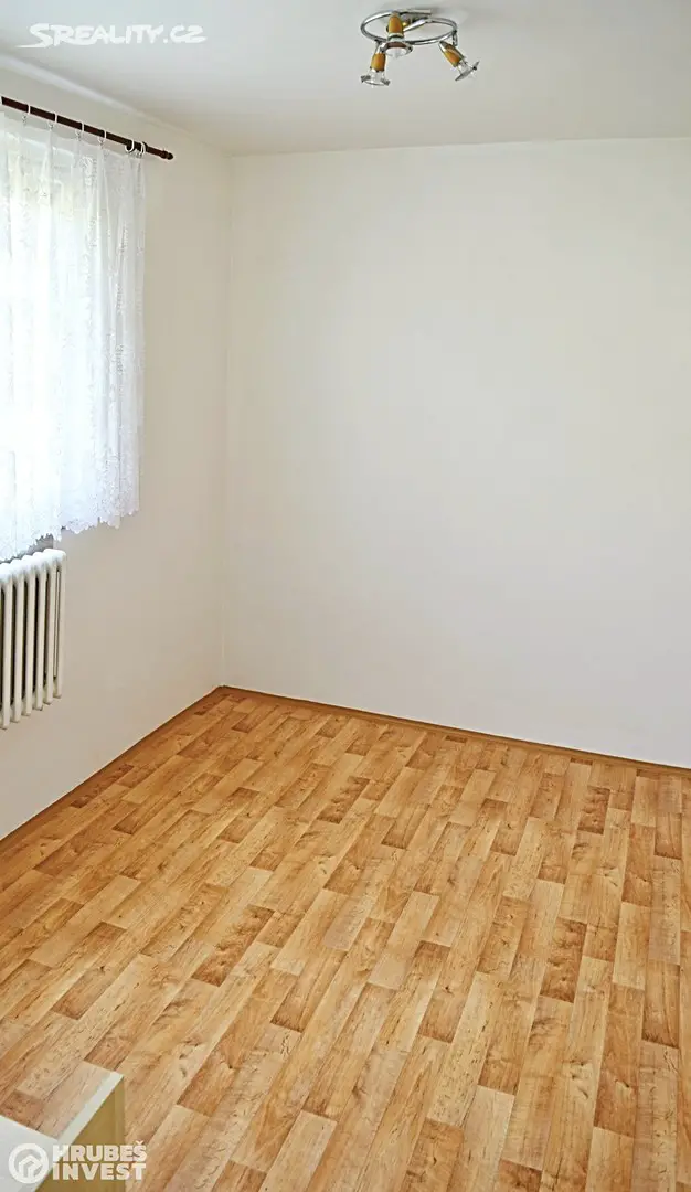 Pronájem bytu 3+1 65 m², Lázně Bohdaneč, okres Pardubice
