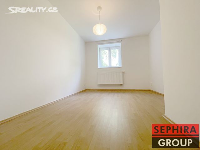 Pronájem bytu 3+1 71 m², Kounická, Praha 10 - Strašnice