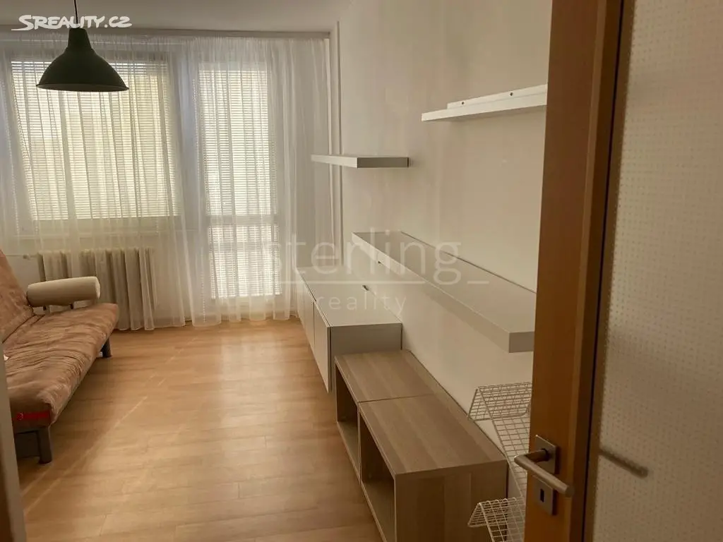 Pronájem bytu 4+1 90 m², Hlaváčova, Praha 8 - Kobylisy