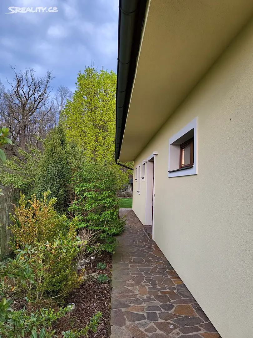 Prodej  rodinného domu 255 m², pozemek 1 036 m², Dubné - Třebín, okres České Budějovice