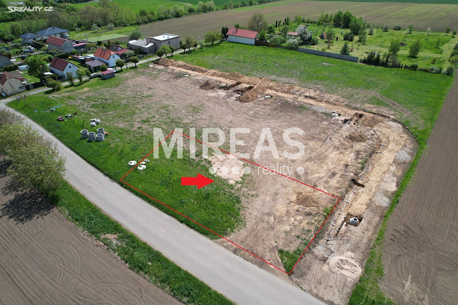 Prodej  stavebního pozemku 1 265 m², Hrušov, okres Mladá Boleslav
