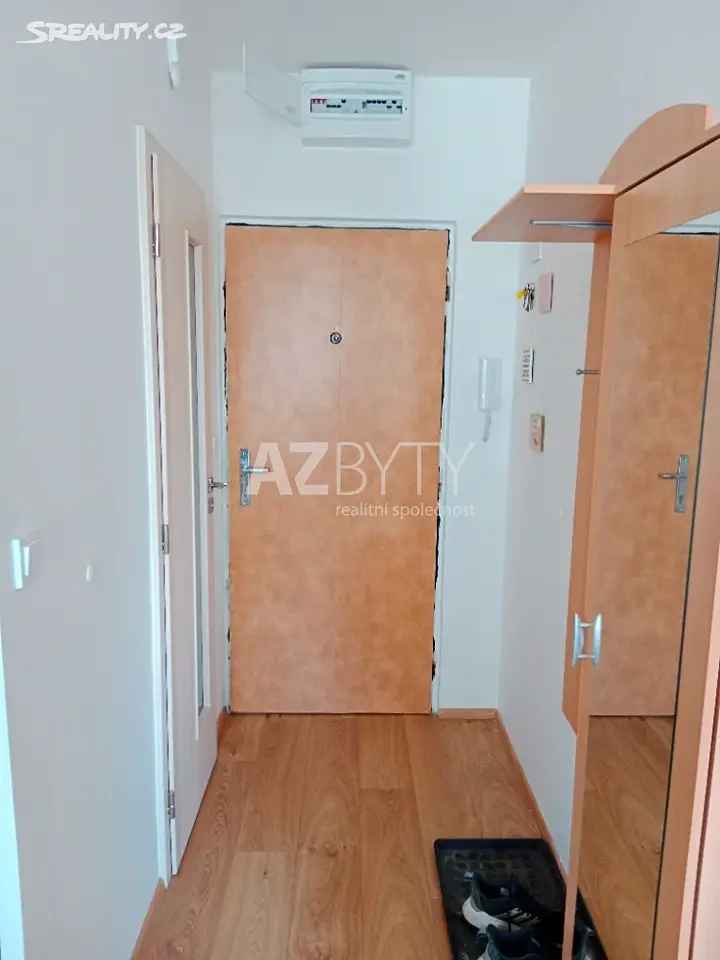 Pronájem bytu 2+kk 41 m², Nám. V. Čtvrtka, Jičín - Valdické Předměstí