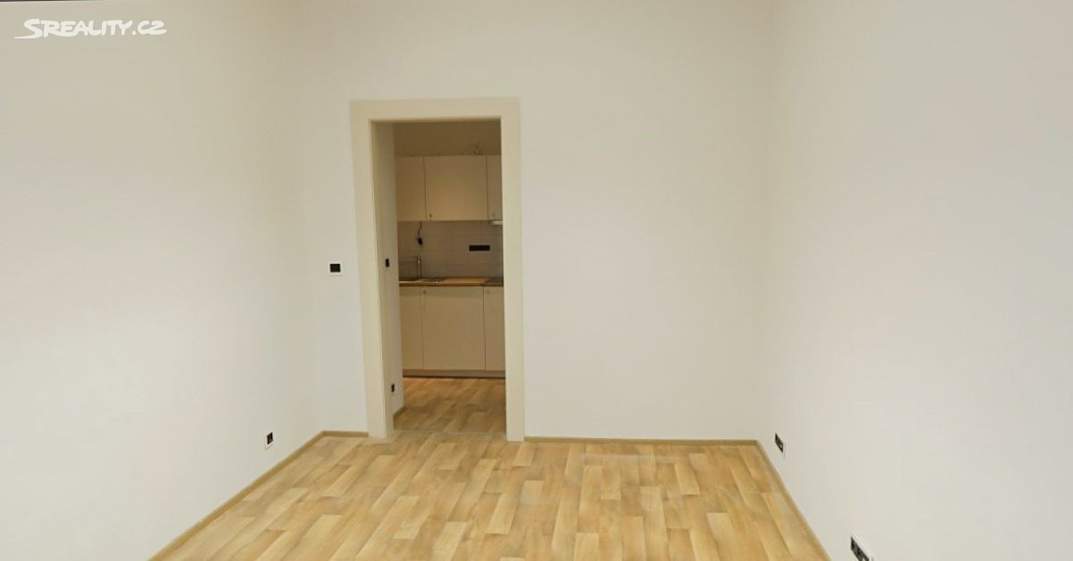 Pronájem bytu 3+1 73 m², Jaselská, Praha 6 - Bubeneč