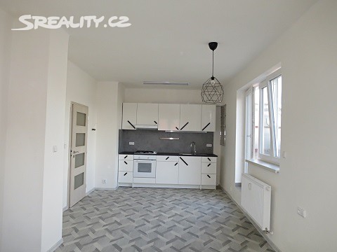 Pronájem bytu 1+kk 36 m², Pod Marjánkou, Praha - Břevnov