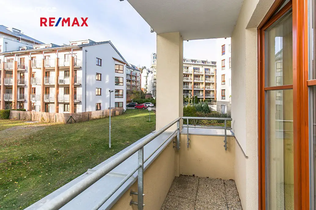 Pronájem bytu 1+kk 42 m², Lindleyova, Praha 6 - Dejvice