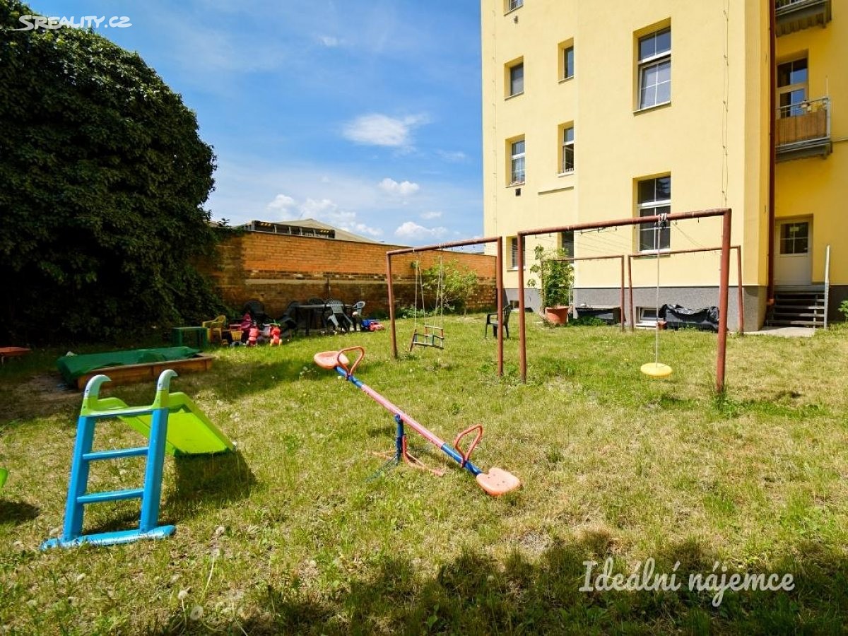 Pronájem bytu 2+1 49 m², U Vlečky, Brno - Komárov