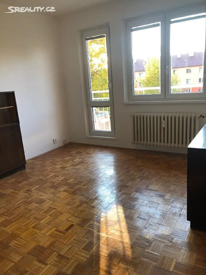 Pronájem bytu 2+1 55 m², Uherské Hradiště, okres Uherské Hradiště