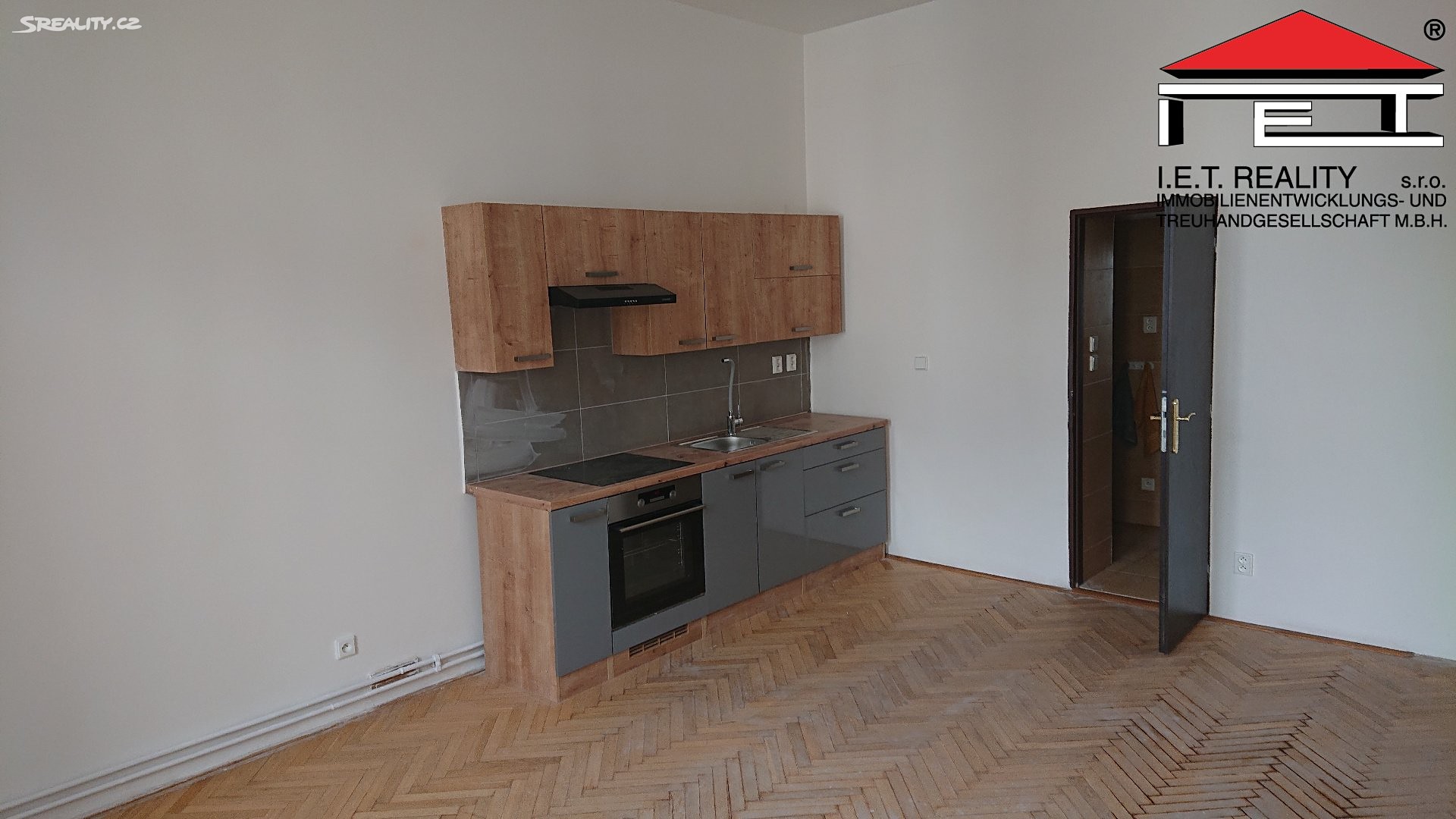 Pronájem bytu 2+kk 70 m², Nádražní, Ostrava - Přívoz