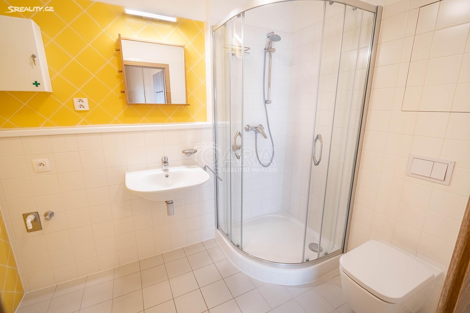 Pronájem bytu 2+kk 61 m², Krylovecká, Praha 9 - Hloubětín