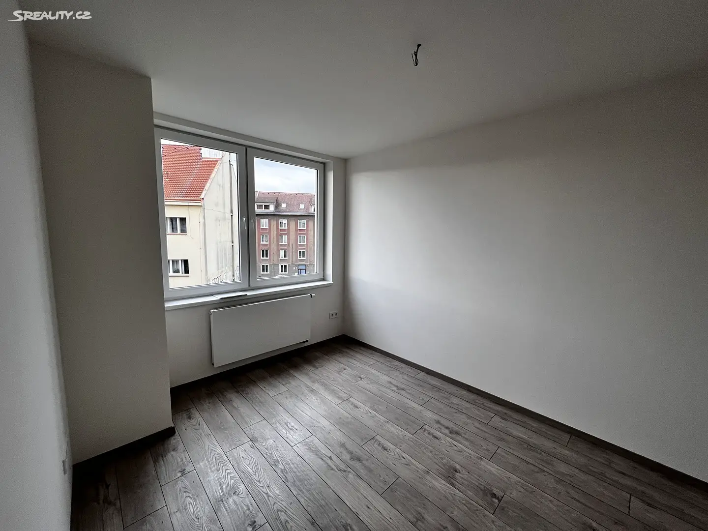 Pronájem bytu 2+kk 49 m², Limuzská, Praha 10 - Strašnice