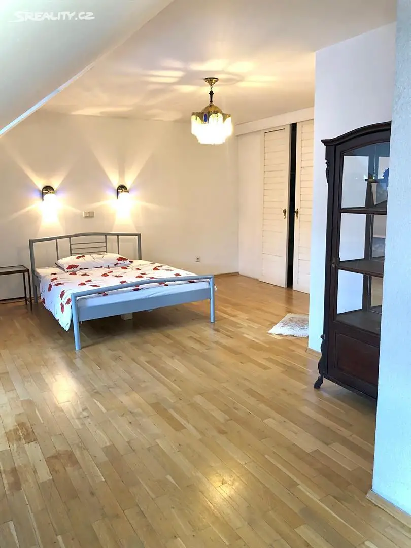 Pronájem bytu 2+kk 70 m², Vestec, okres Praha-západ