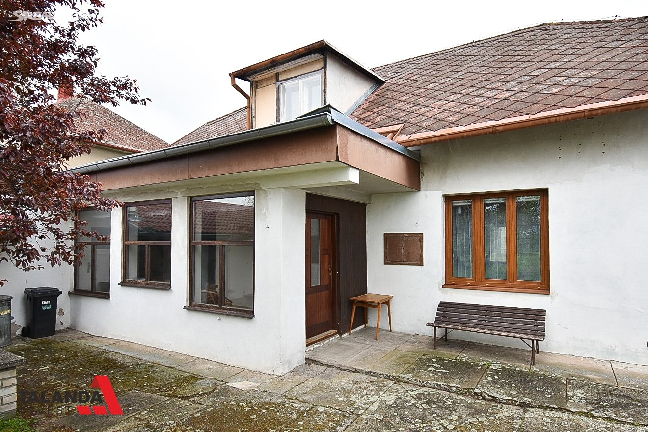 Pronájem  rodinného domu 160 m², pozemek 1 074 m², Přeloučská, Pardubice - Staré Čívice
